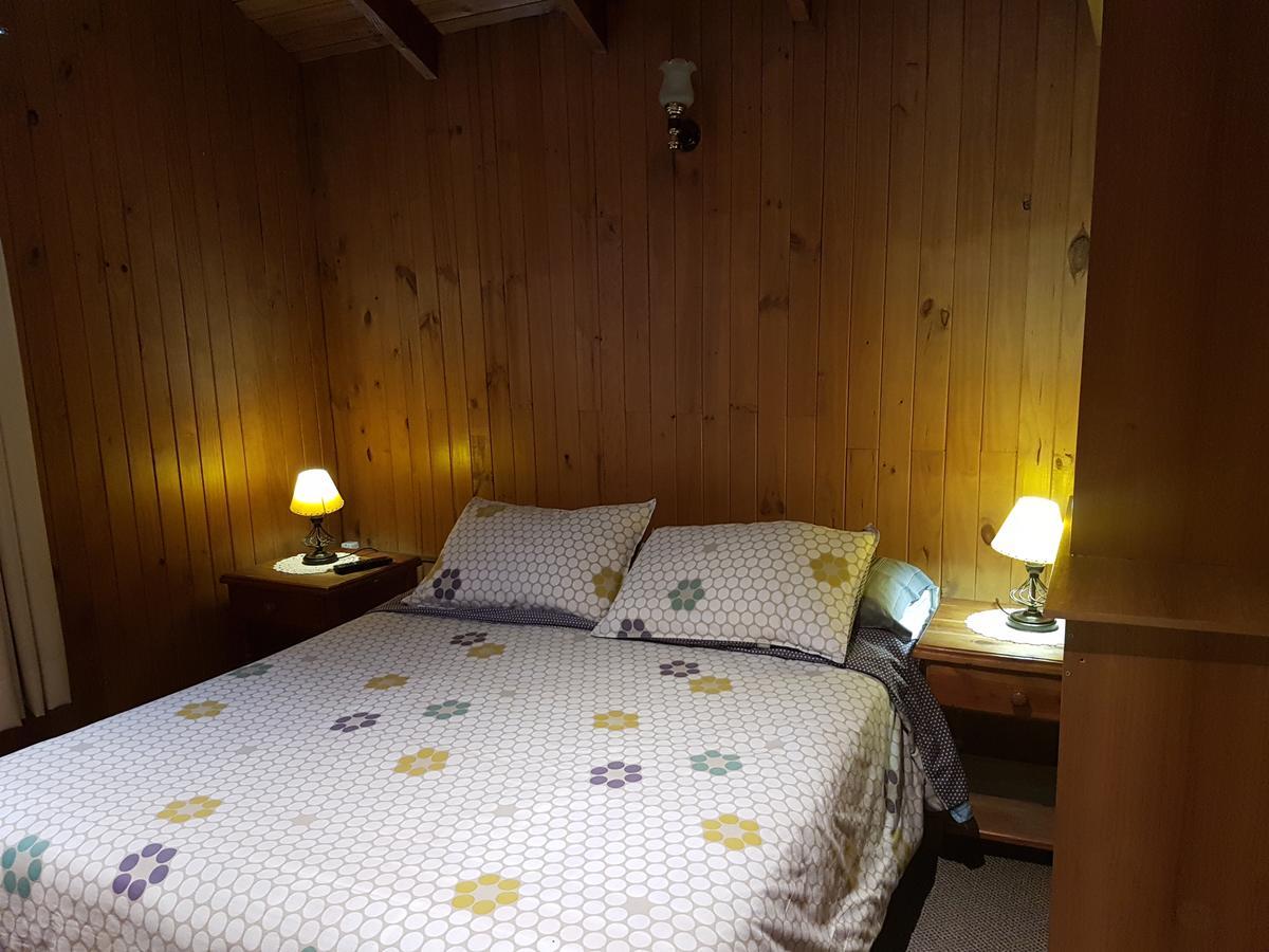 Hostal Victor プコン エクステリア 写真