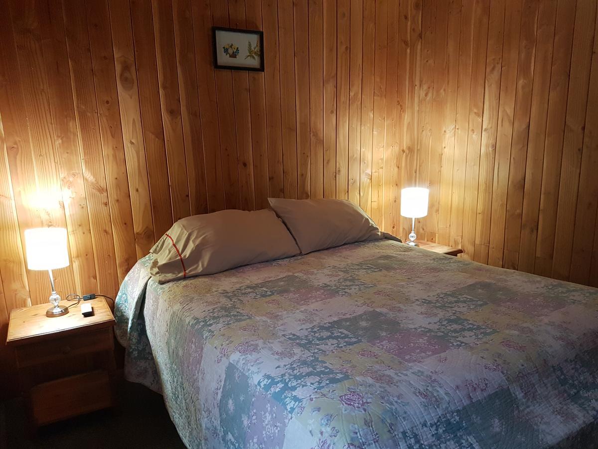 Hostal Victor プコン エクステリア 写真
