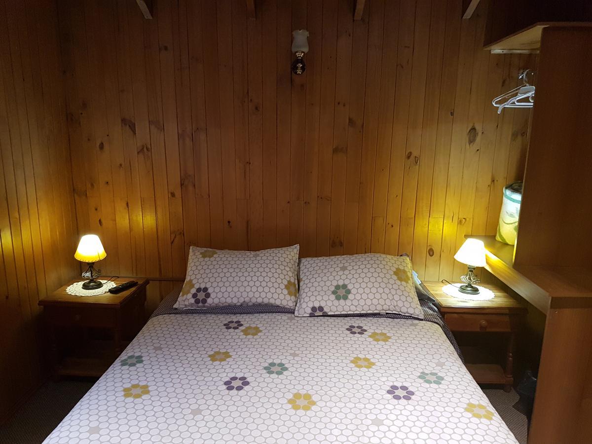 Hostal Victor プコン エクステリア 写真