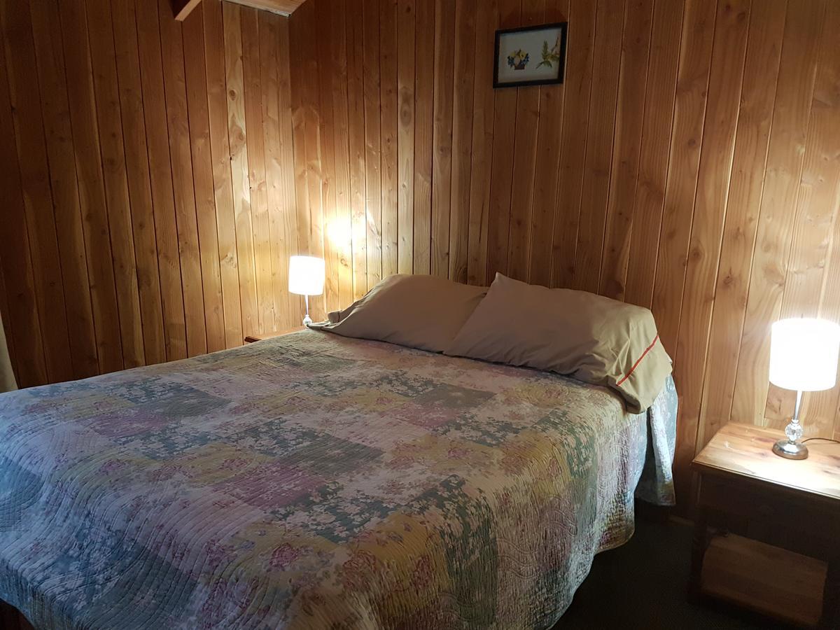 Hostal Victor プコン エクステリア 写真