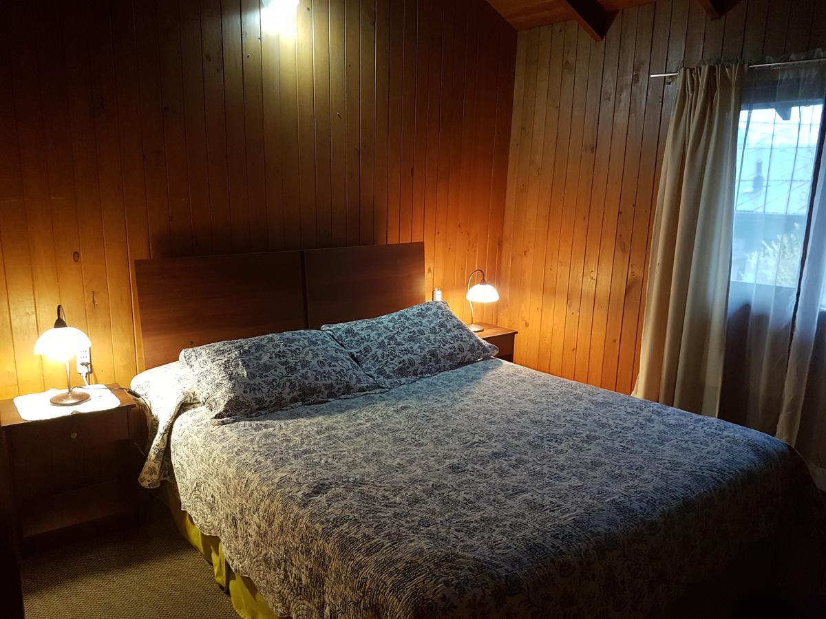 Hostal Victor プコン エクステリア 写真